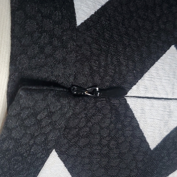 Peter Pilotto For Target Black & White Geometric Print Skirt Sz 6 - Picture 5 of 7